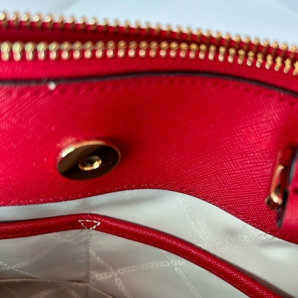 Michael Kors NWOT Karla East West Satchel - Picture 3 of 10